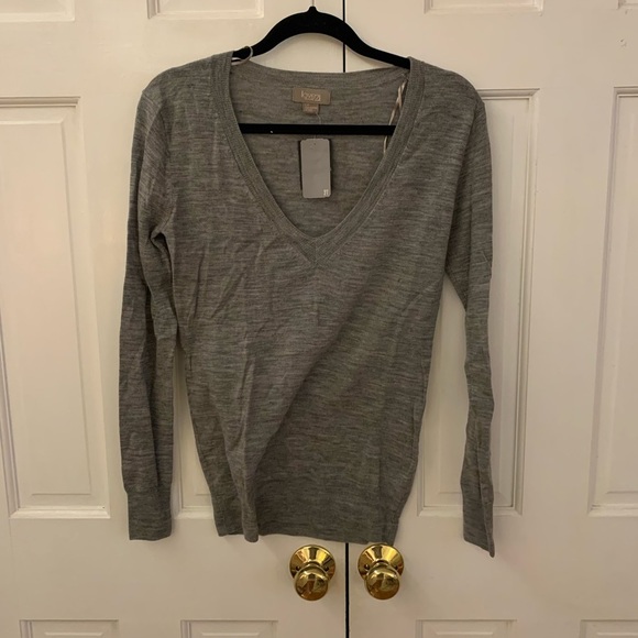 WT Forever 21 100% Wool VNeck Sweater - Picture 1 of 4